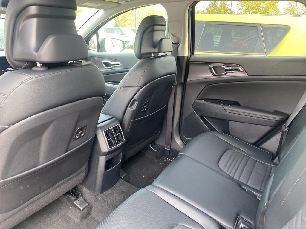 new 2025 Kia Sportage car, priced at $36,560