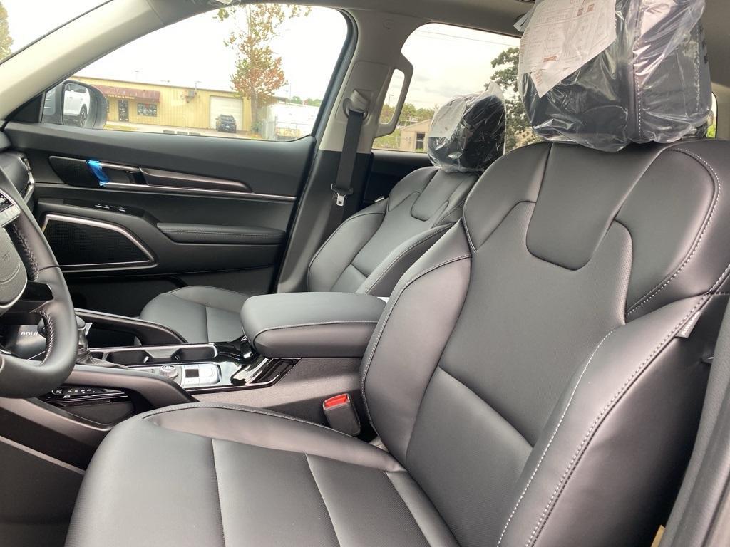 new 2025 Kia Telluride car, priced at $42,655