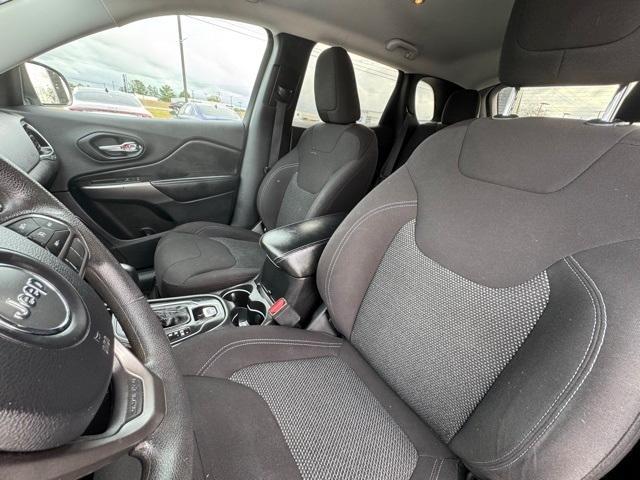 used 2019 Jeep Cherokee car, priced at $16,820