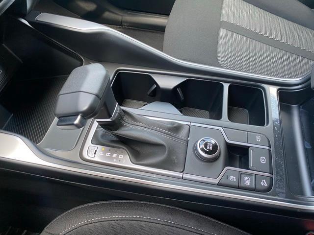 new 2025 Kia Sorento car, priced at $34,125
