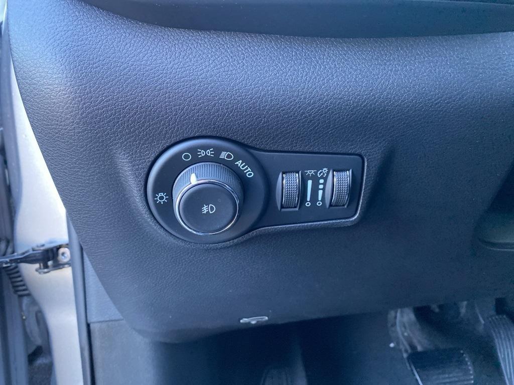 used 2022 Jeep Compass car, priced at $23,979