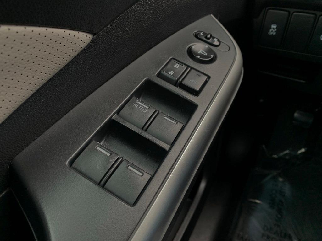 used 2015 Honda CR-V car, priced at $17,294