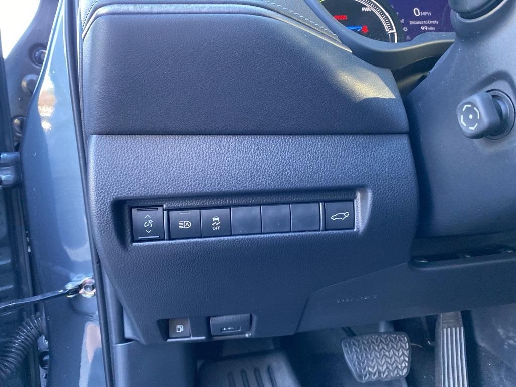 used 2022 Toyota Venza car, priced at $24,972