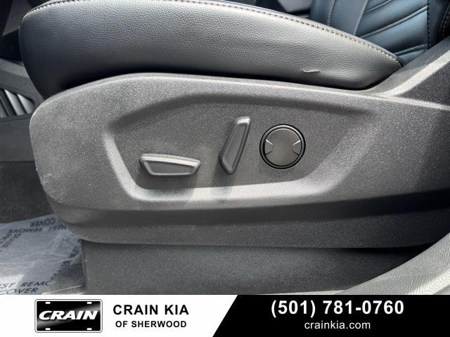 used 2023 Ford Edge car, priced at $23,332