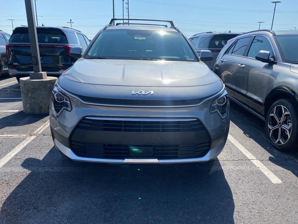 new 2025 Kia Niro car, priced at $32,880