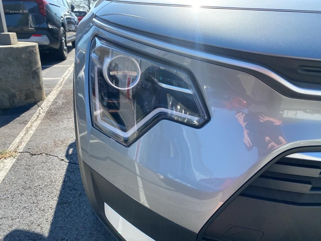 new 2025 Kia Niro car, priced at $32,880
