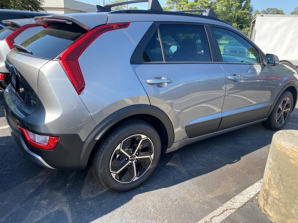 new 2025 Kia Niro car, priced at $32,880