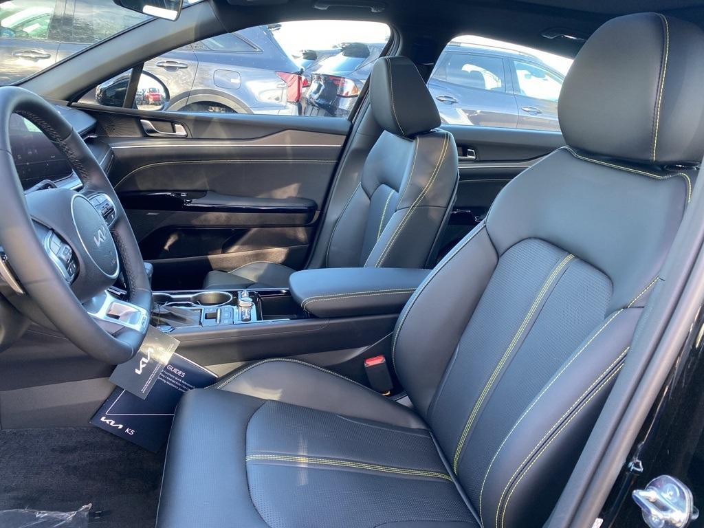 new 2026 Kia K5 car, priced at $39,085