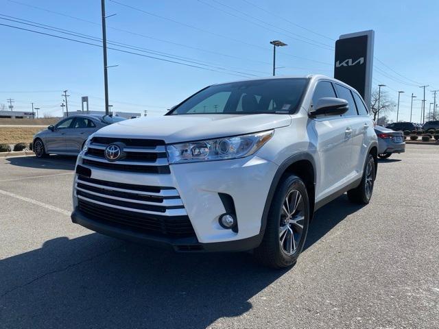 used 2019 Toyota Highlander car, priced at $27,899