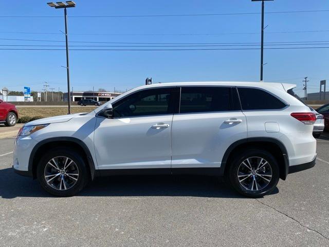 used 2019 Toyota Highlander car, priced at $27,899