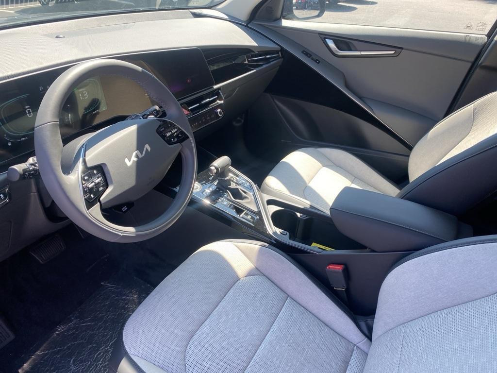 new 2025 Kia Niro car, priced at $34,935