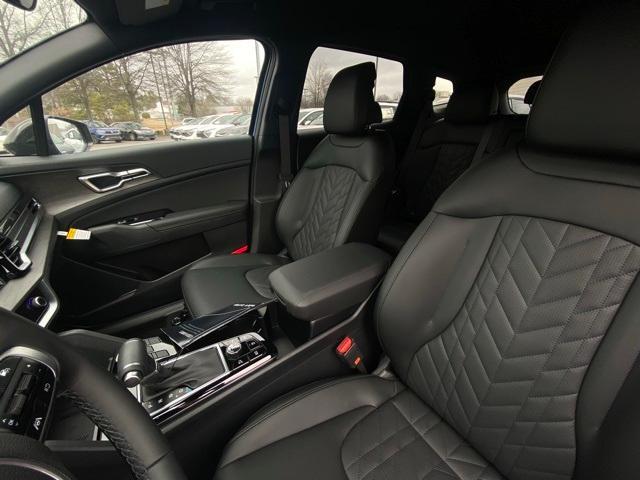new 2025 Kia Sportage car, priced at $33,640