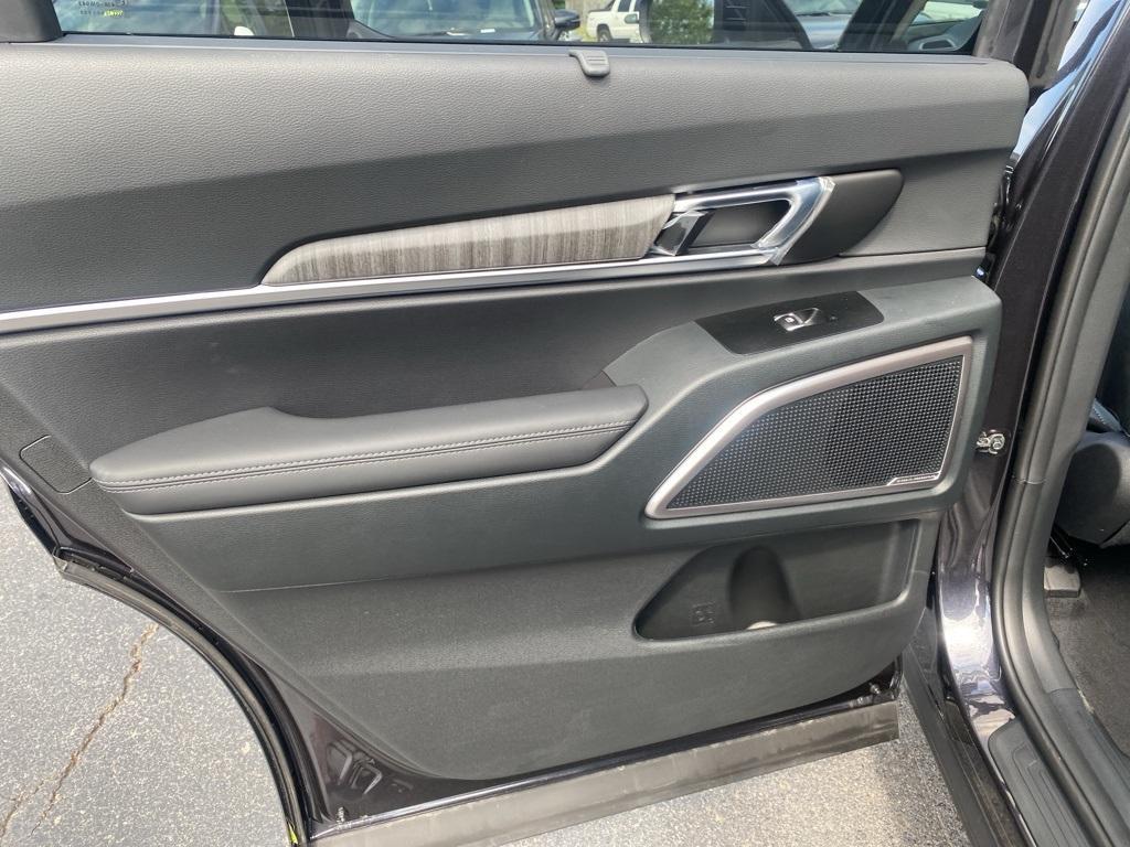 new 2025 Kia Telluride car, priced at $43,910