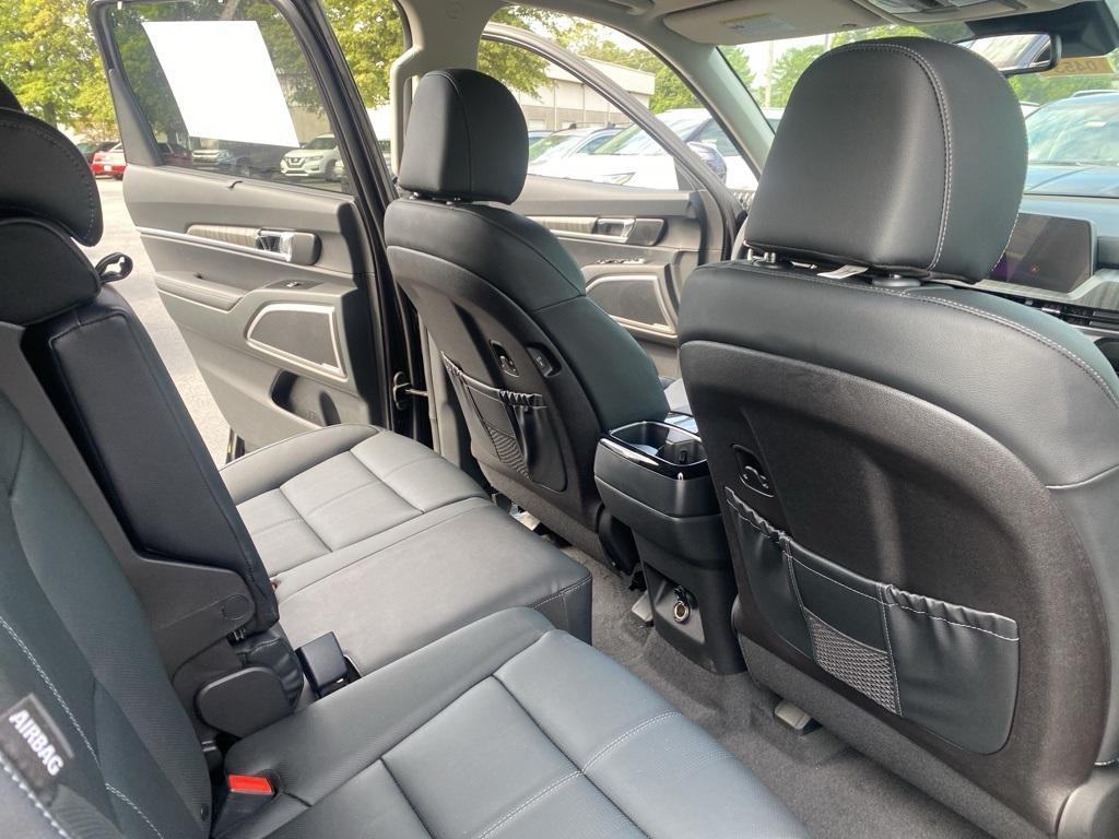 new 2025 Kia Telluride car, priced at $43,910