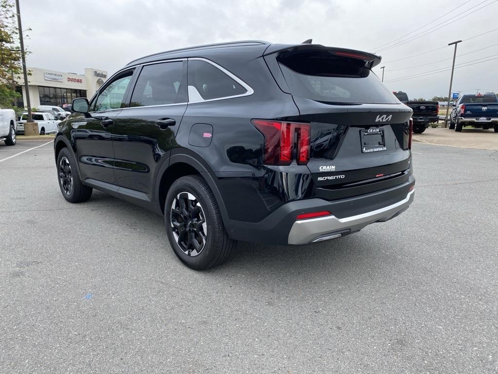 new 2025 Kia Sorento car, priced at $38,305