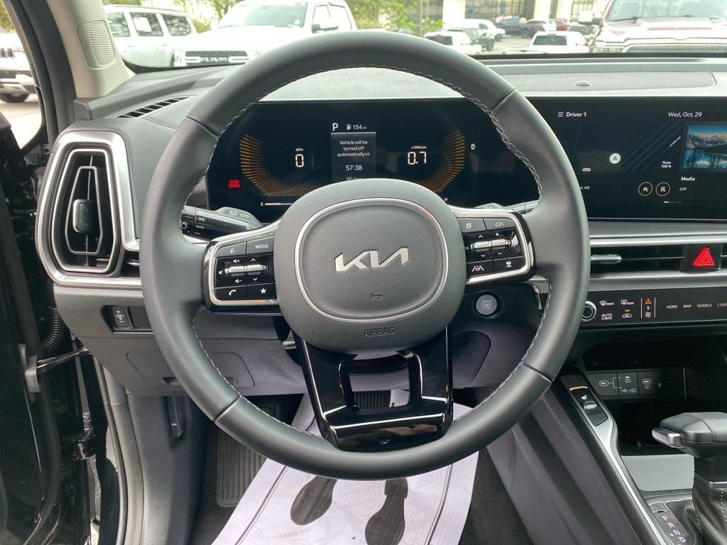 new 2025 Kia Sorento car, priced at $38,305
