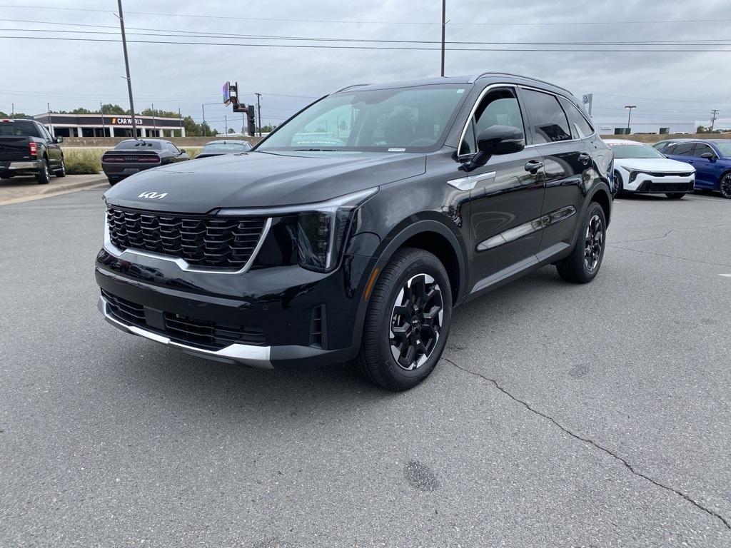 new 2025 Kia Sorento car, priced at $38,305