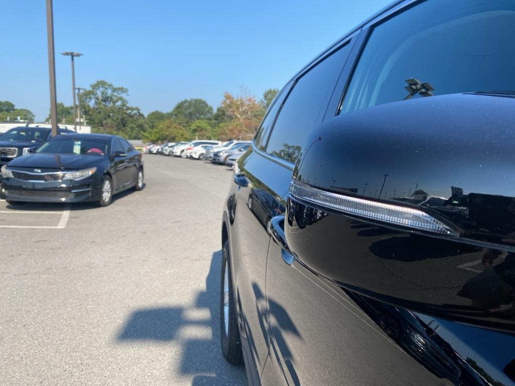 new 2025 Kia Sorento car, priced at $34,435
