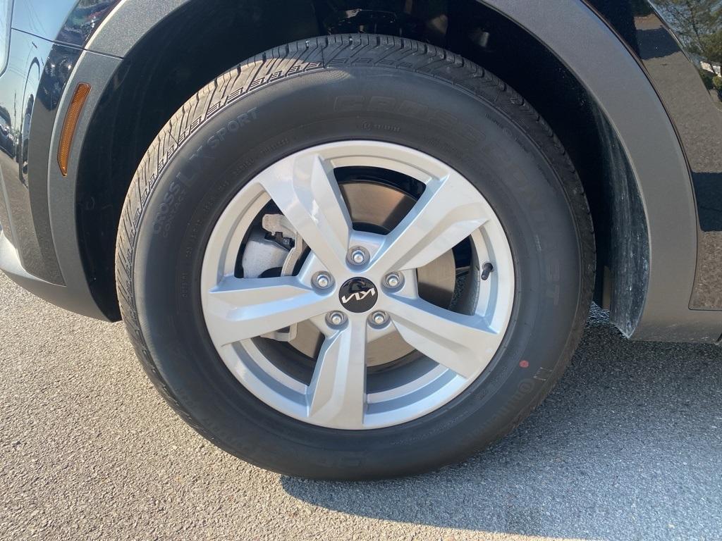 new 2025 Kia Sorento car, priced at $34,435