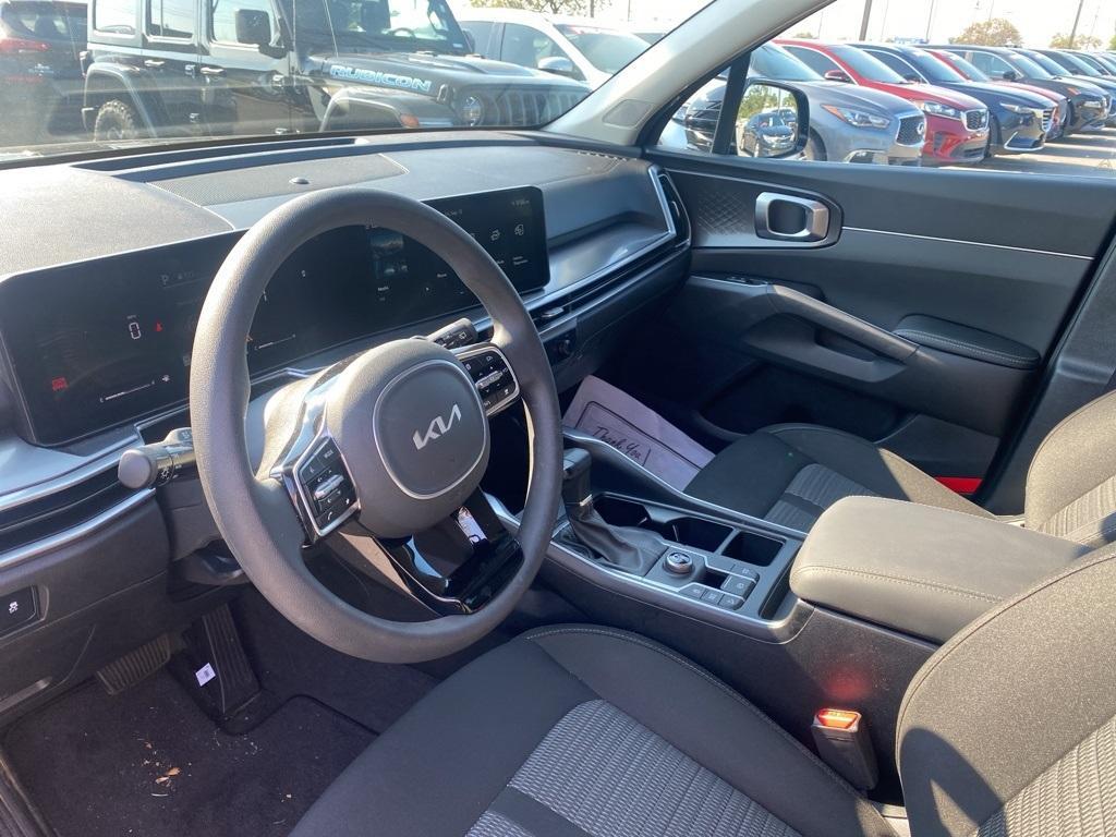 new 2025 Kia Sorento car, priced at $34,435