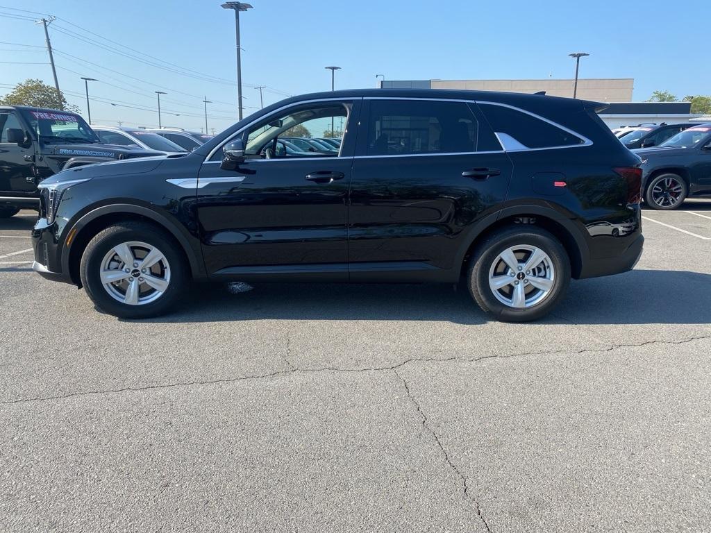 new 2025 Kia Sorento car, priced at $34,435