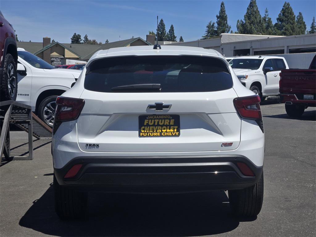 new 2025 Chevrolet Trax car, priced at $23,083
