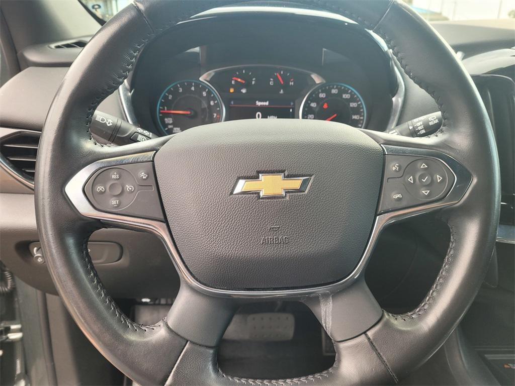 used 2022 Chevrolet Traverse car, priced at $29,142