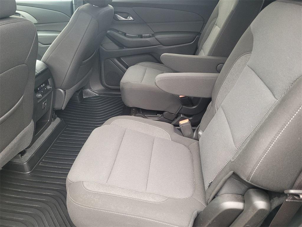 used 2022 Chevrolet Traverse car, priced at $29,142