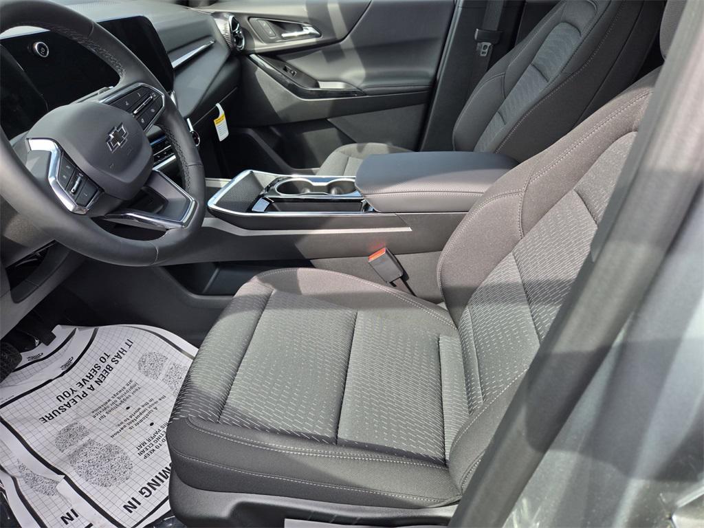 new 2025 Chevrolet Equinox car, priced at $33,380