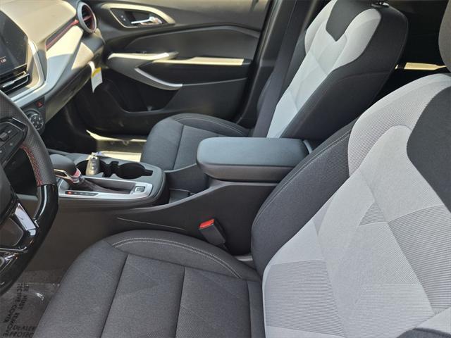 new 2025 Chevrolet Trax car, priced at $23,085