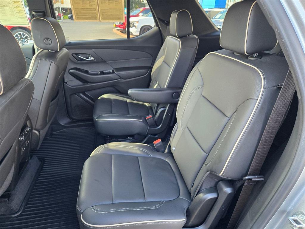 used 2023 Chevrolet Traverse car, priced at $38,405