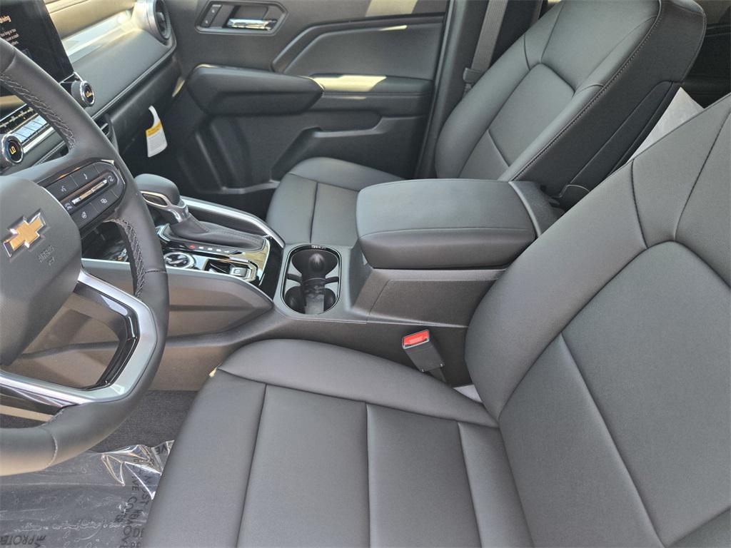 new 2025 Chevrolet Colorado car, priced at $40,055