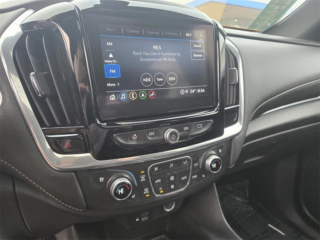 used 2022 Chevrolet Traverse car, priced at $38,263