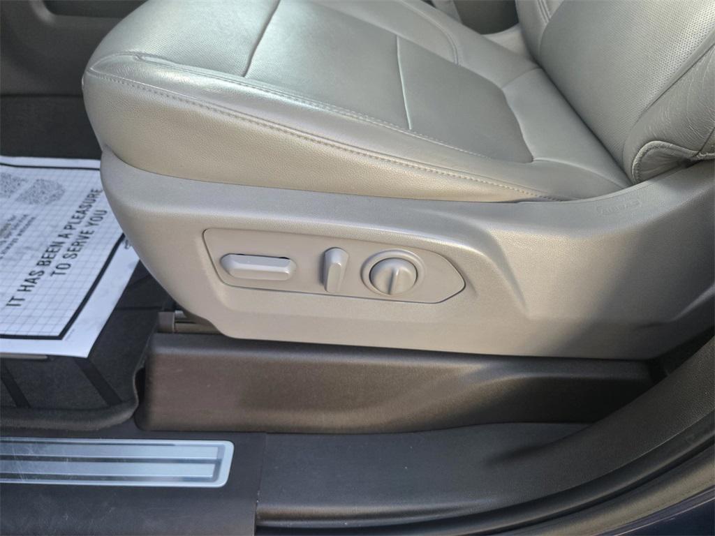 used 2019 Chevrolet Silverado 1500 car, priced at $35,738