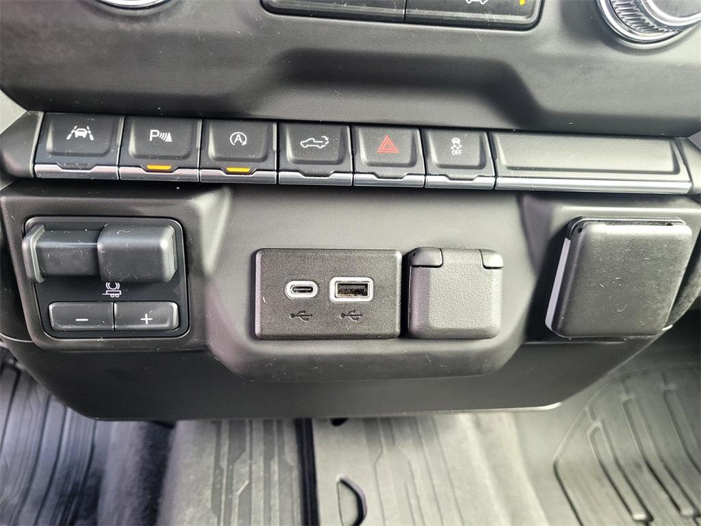 used 2024 GMC Sierra 1500 car, priced at $39,950