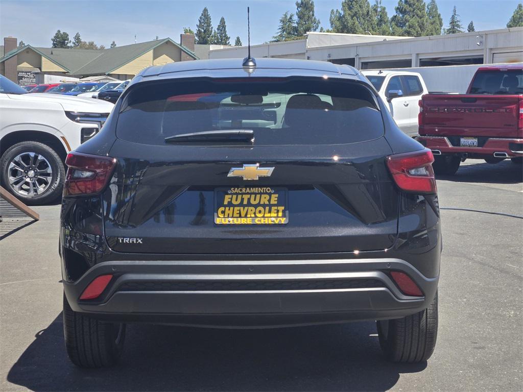 new 2025 Chevrolet Trax car, priced at $22,385