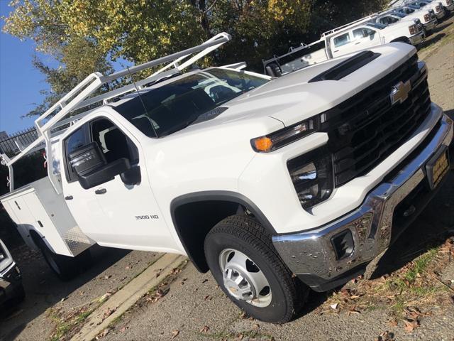 new 2024 Chevrolet Silverado 3500 car, priced at $67,295