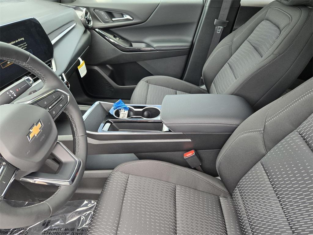 new 2025 Chevrolet Equinox car, priced at $30,995