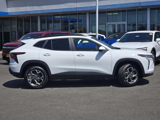 new 2025 Chevrolet Trax car, priced at $22,940