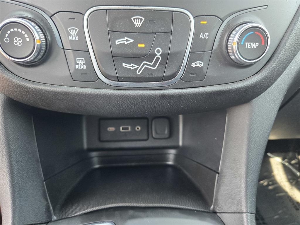 used 2021 Chevrolet Equinox car, priced at $14,851
