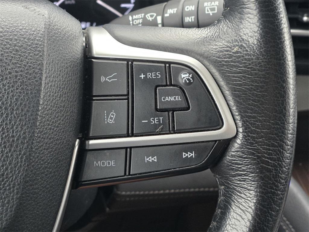 used 2022 Toyota Sienna car, priced at $36,555