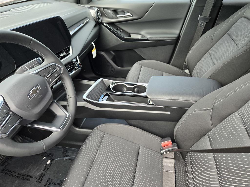 new 2025 Chevrolet Equinox car, priced at $33,875
