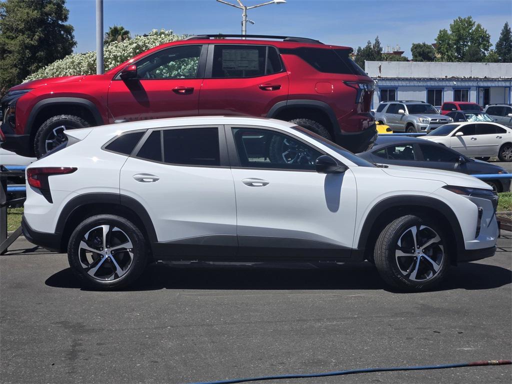new 2025 Chevrolet Trax car, priced at $24,185