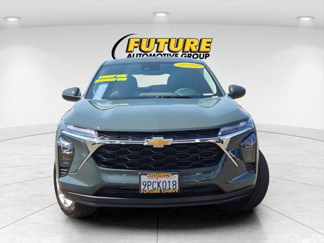 used 2025 Chevrolet Trax car, priced at $23,576