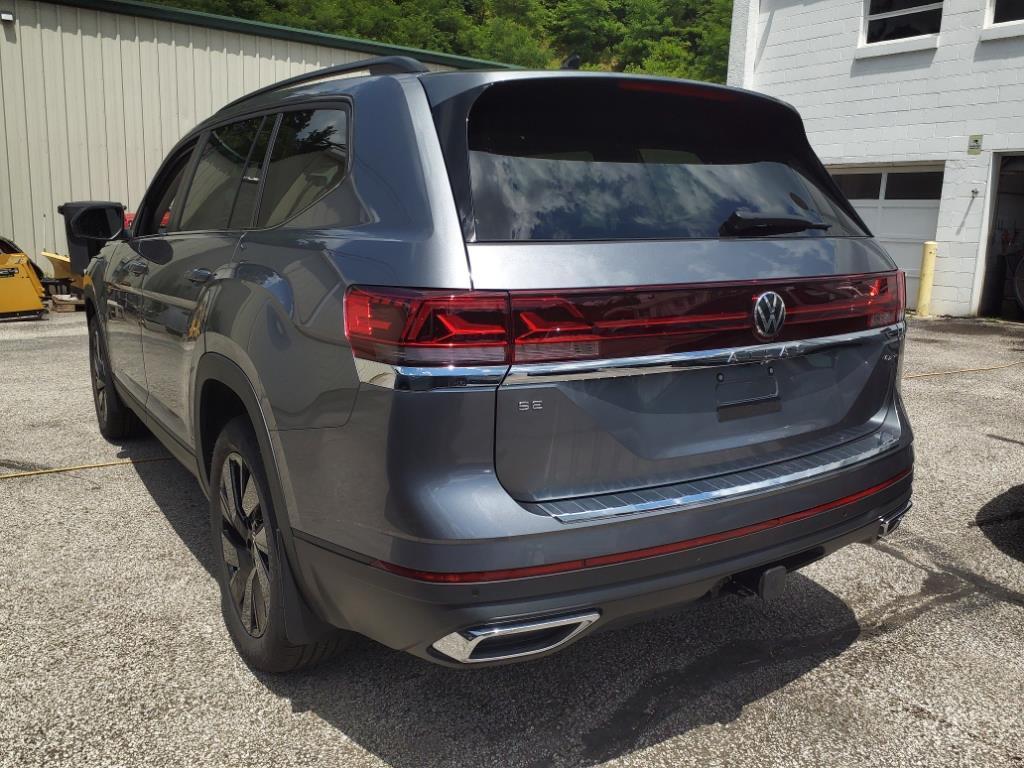 new 2024 Volkswagen Atlas car, priced at $44,275