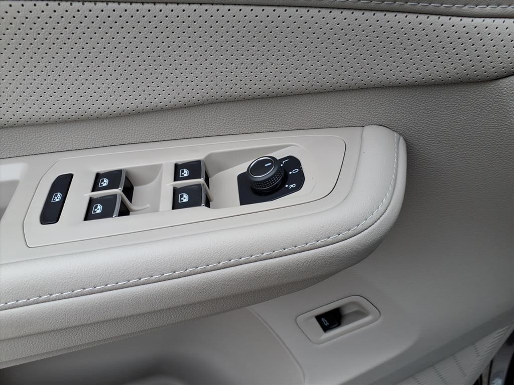 used 2024 Volkswagen Atlas car, priced at $38,993