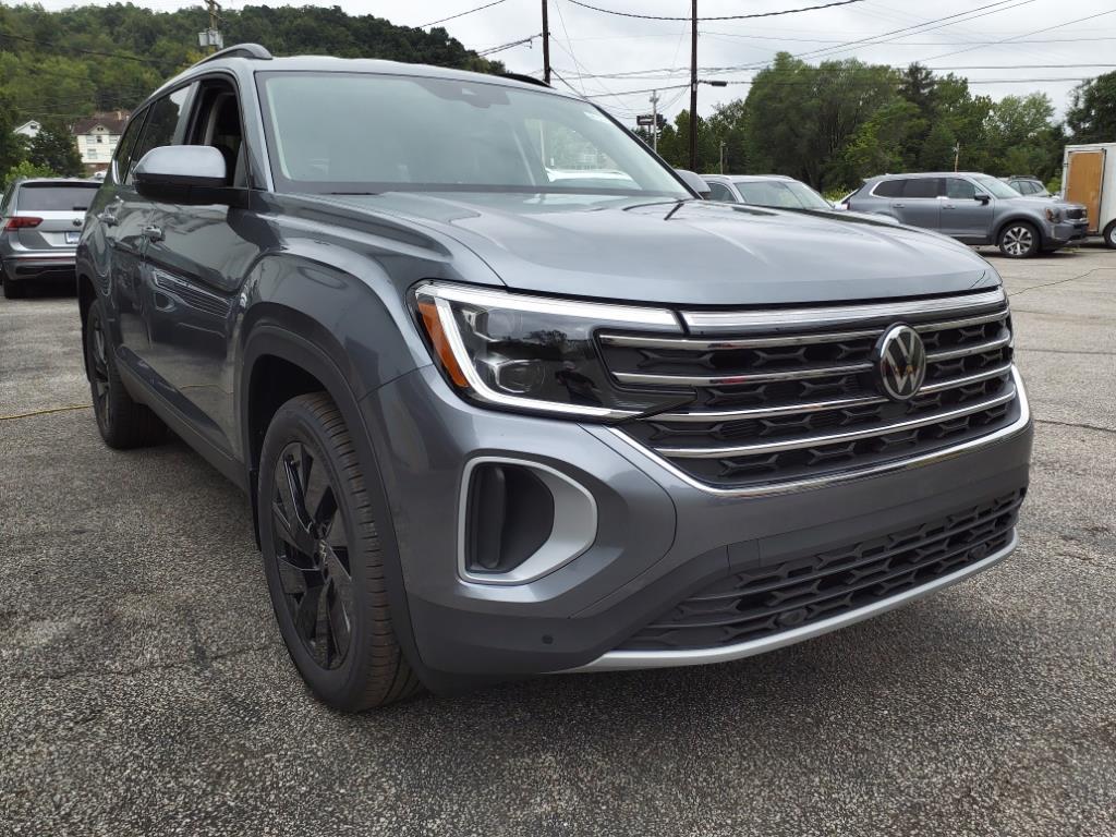 new 2024 Volkswagen Atlas car, priced at $44,477