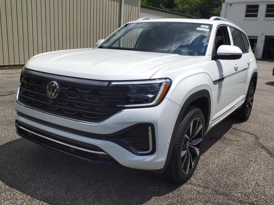 new 2024 Volkswagen Atlas car, priced at $52,651