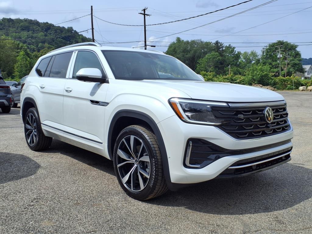 new 2025 Volkswagen Atlas car, priced at $54,091