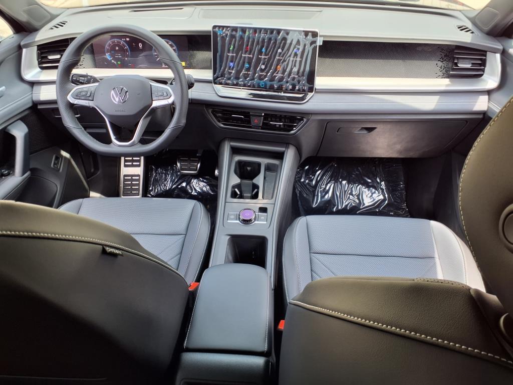 new 2025 Volkswagen Tiguan car, priced at $37,986